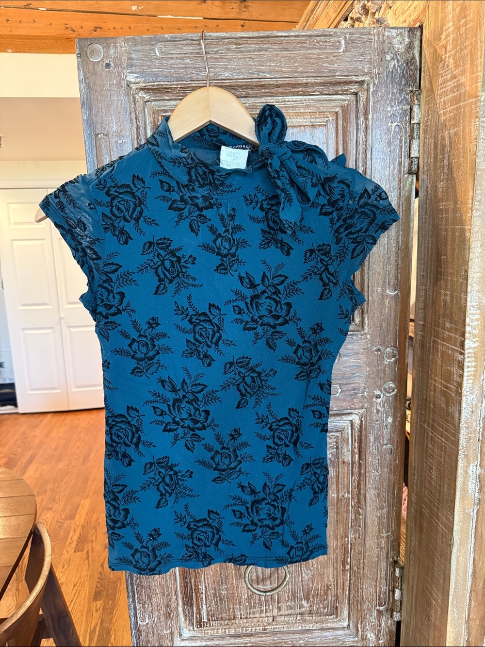 Morgan de toi Teal Floral Tie-Neck Short Sleeve Top stretchy